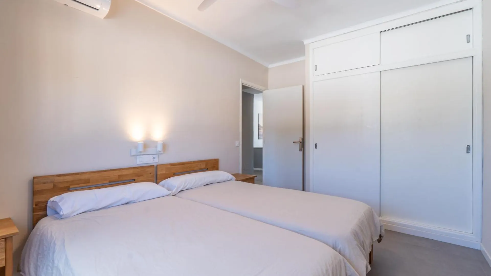 Ponent Cala Ratjada Apartments C 0*, 卡拉纳雅达