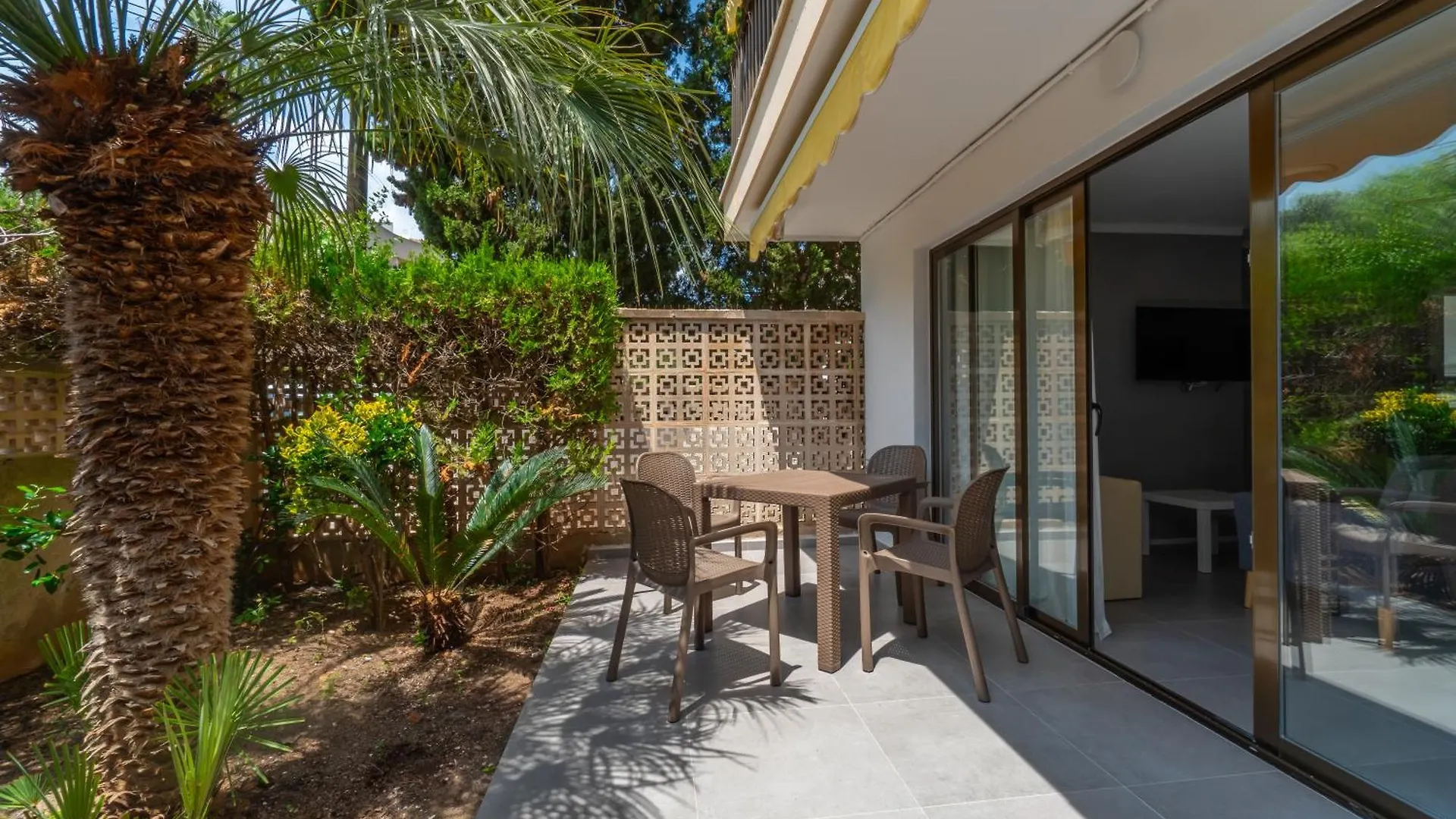 Ponent Cala Ratjada Apartments C