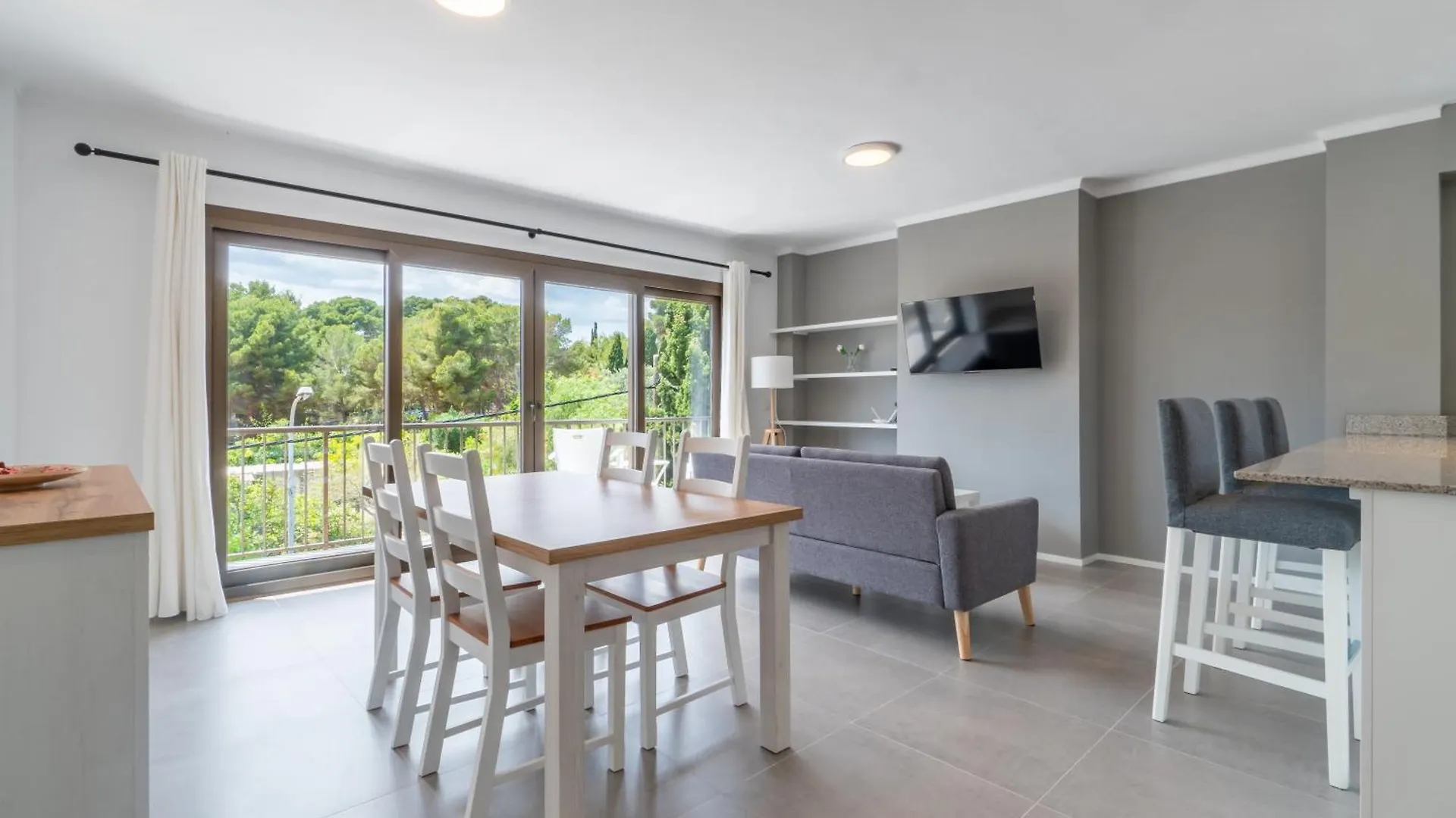 Ponent Cala Ratjada Apartments C 0*, 卡拉纳雅达