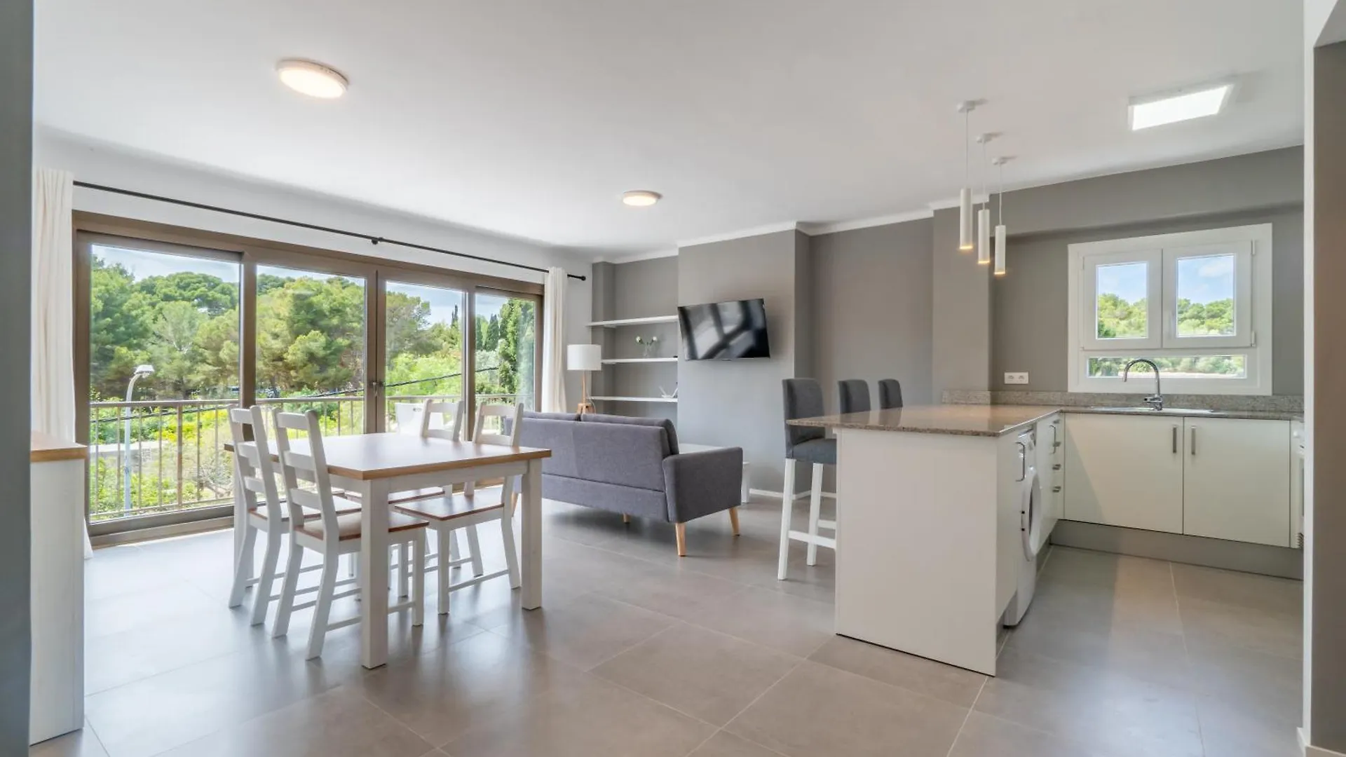 Ponent Cala Ratjada Apartments C