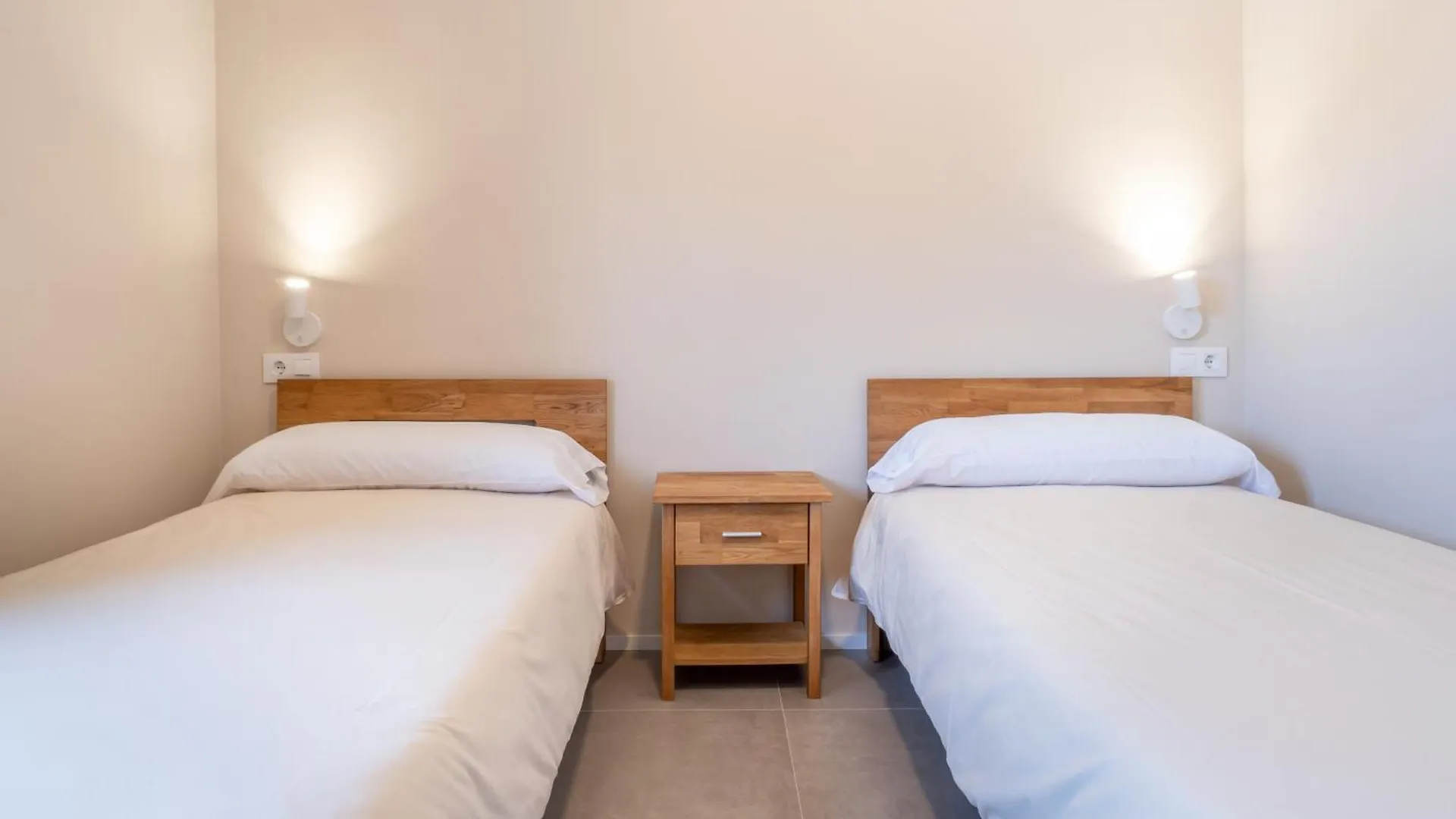 Ponent Cala Ratjada Apartments C 0*, 卡拉纳雅达 西班牙